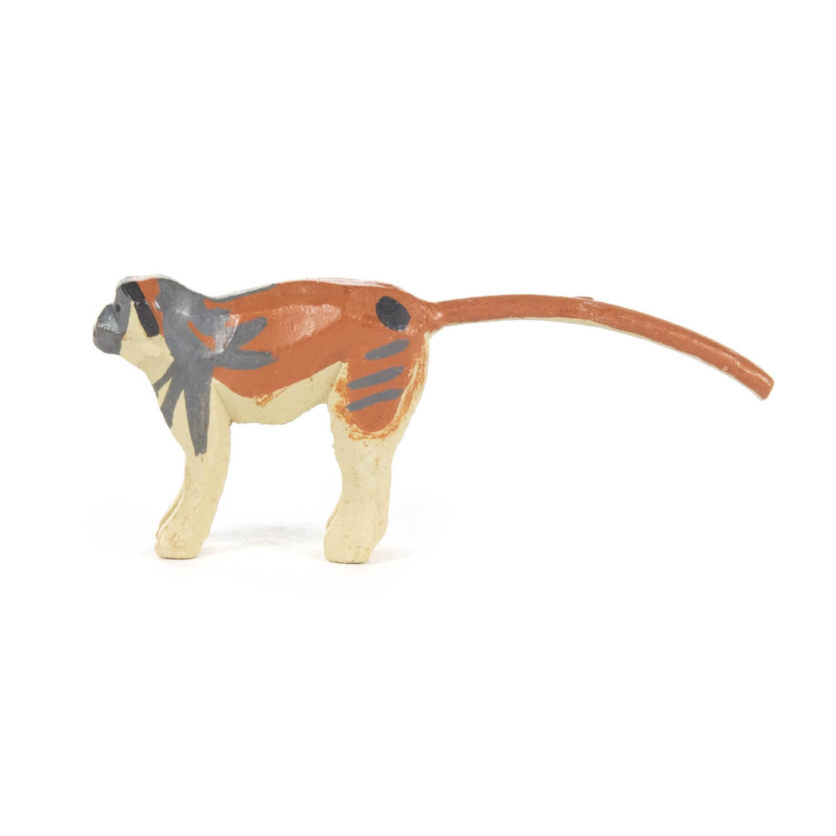 Plastikfigur eines Husarenaffen mit rotbraunem Rücken, beigem Bauch und schwarzen Streifen im Gesicht. im Dregeno Online Shop günstig kaufen