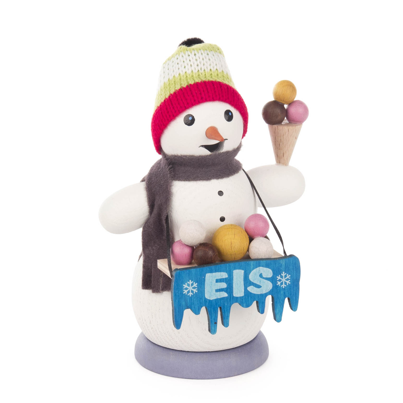 Ein Holzschneemann mit gestrickter Mütze, Schal und Eistüte in der Hand. Um den Bauch trägt er ein blaues Schild mit der Aufschrift 'EIS'. im Dregeno Online Shop günstig kaufen