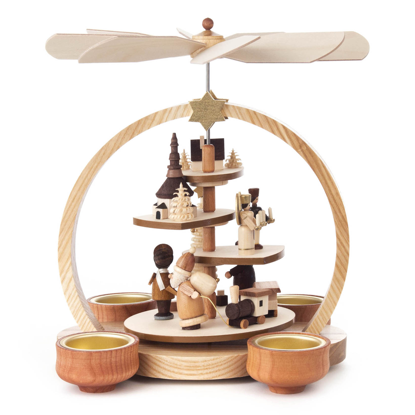 Holzpyramide mit rotierender Flügelrad besteht aus naturbelassenem Holz in Form von zwei kreisrunden Etagen mit Schnitzfiguren im Erzgebirgsstil. im Dregeno Online Shop günstig kaufen
